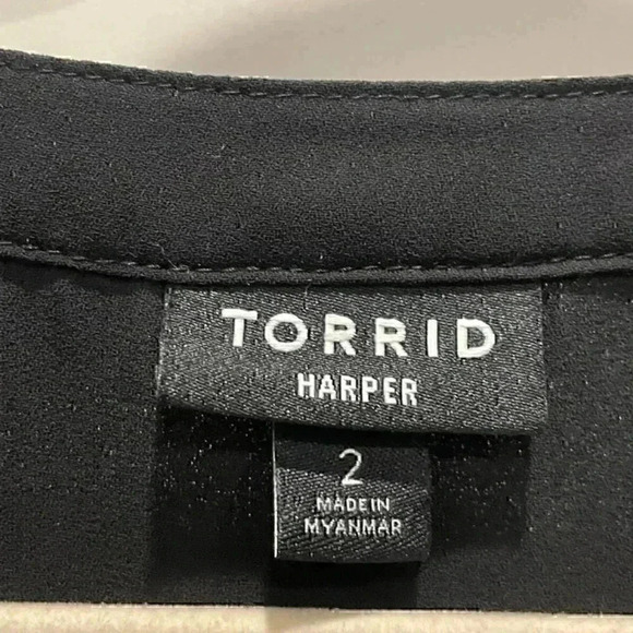 TORRID HARPER NICE BLACK 3/4 OR LONG SLEEVE BLOUSE SIZE 2 DATE WORK CASUAL - Picture 2 of 3